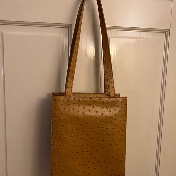 North/South shoulder bag Tan ostrich  Dooney & Bourne Embossed brown tan flap. - Picture 7 of 16